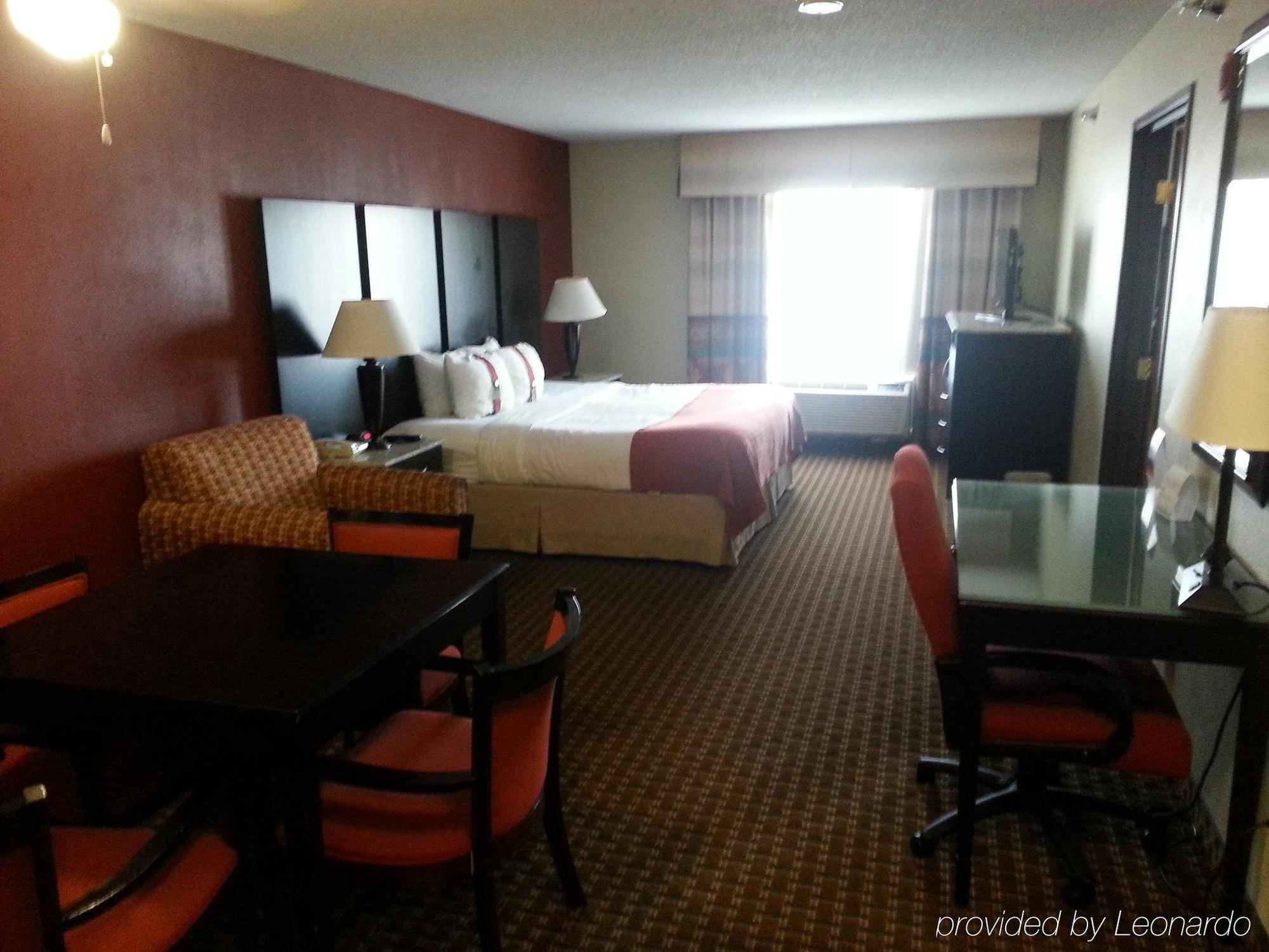 Holiday Inn Hotel & Suites Owatonna 外观 照片