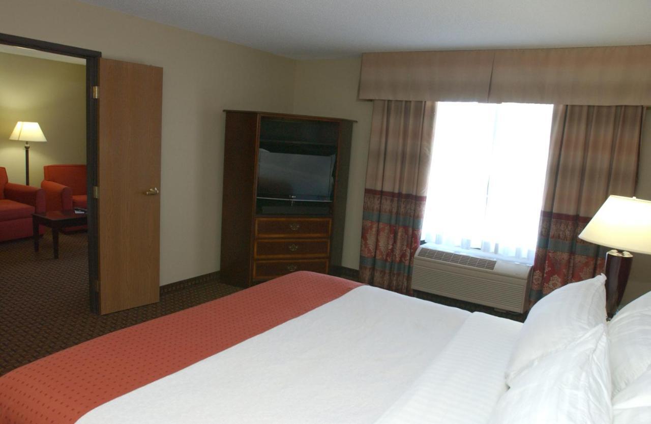 Holiday Inn Hotel & Suites Owatonna 外观 照片