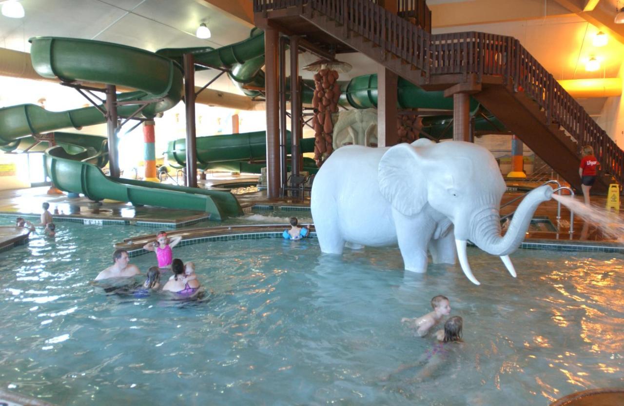 Holiday Inn Hotel & Suites Owatonna 外观 照片